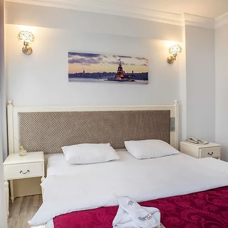 Nacre Boutique Hotell 3*