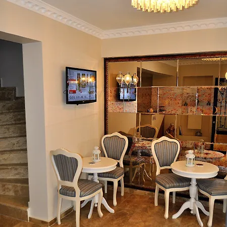 Nacre Boutique