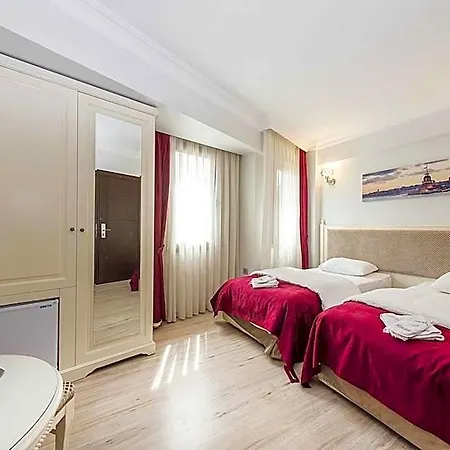 Nacre Boutique 3*